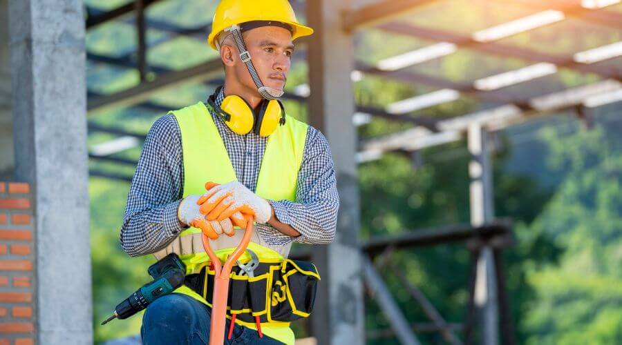 Professional gutter cleaning in Arriba, CO